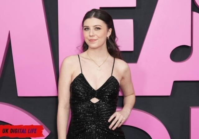 Mia Sinclair Jenness age